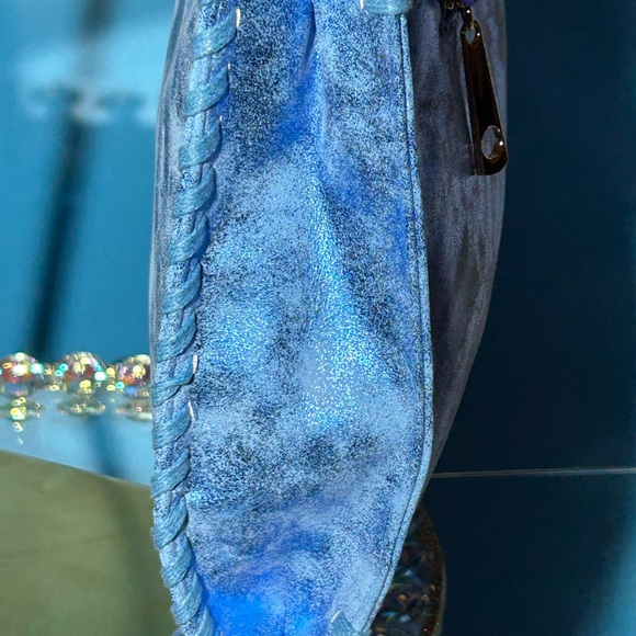 Chic Blue and Gold Women's Bag w/Bag Charm 13” x 12” x 1 - Picture 7 of 14